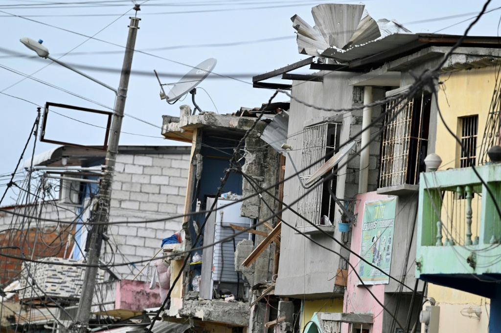 Ecuadoran police arrest suspect for involvement in deadly explosion