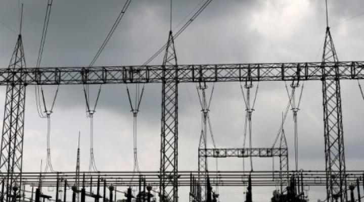 Blackouts hit parts of Nigeria as electricity workers begin nationwide strike