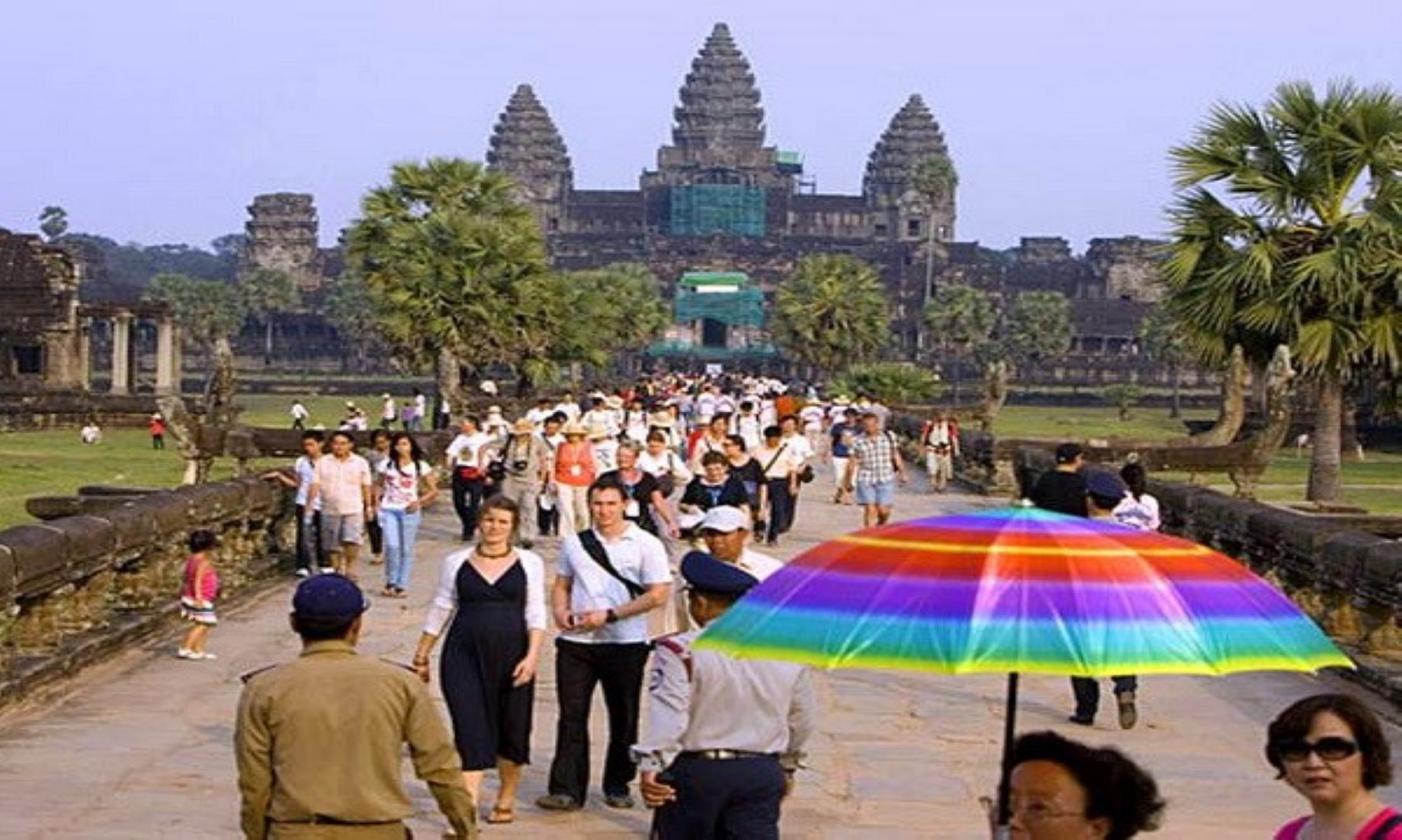 Cambodia Attracted Over 740,000 Int’l Tourists In First Seven Months Of This Year