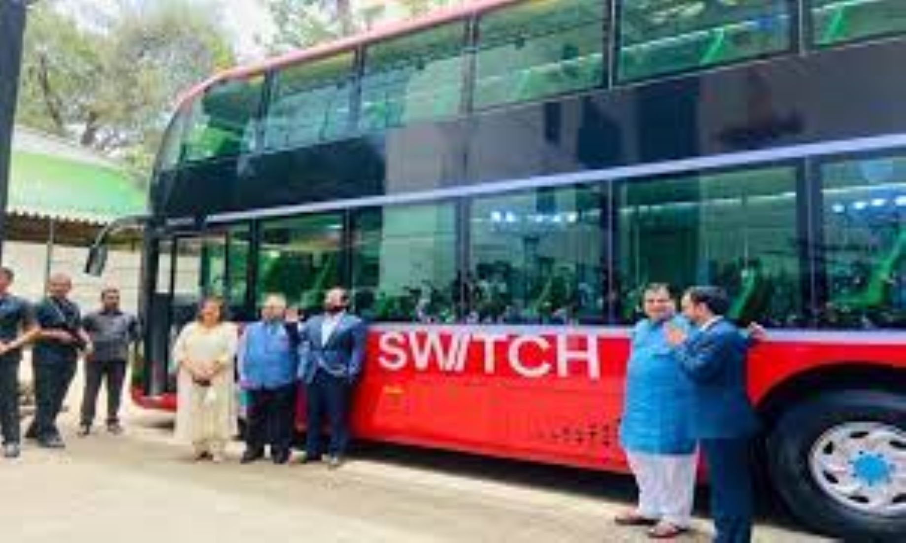 India Unveiled First Electric Double Decker Bus In Mumbai