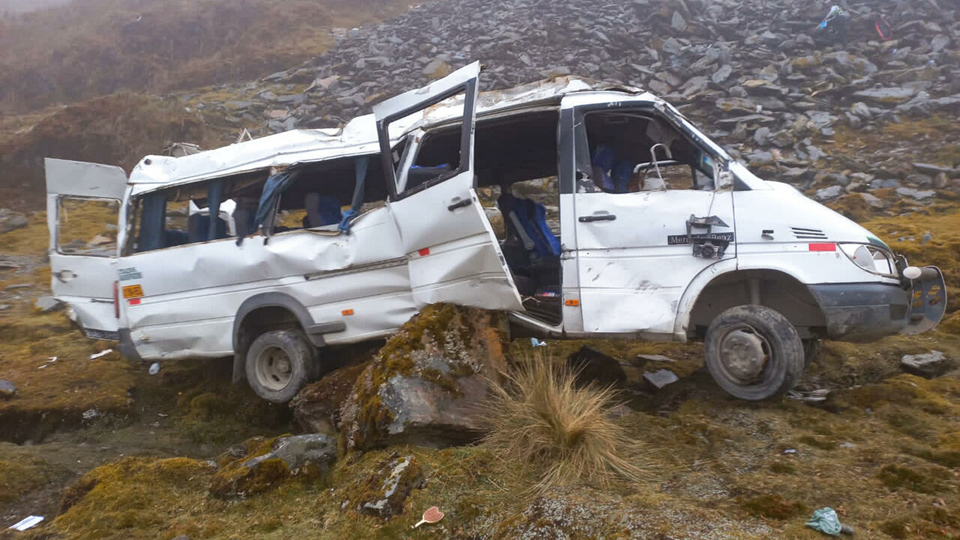 Peru: Four tourists die, 16 injured in bus crash after Machu Picchu visit