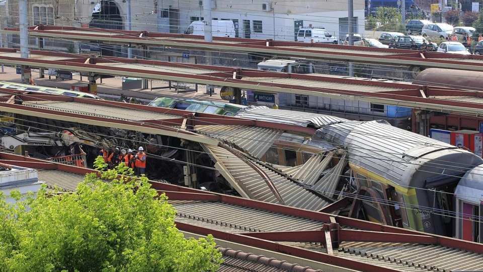 French rail firm faces trial over deadly TGV accident