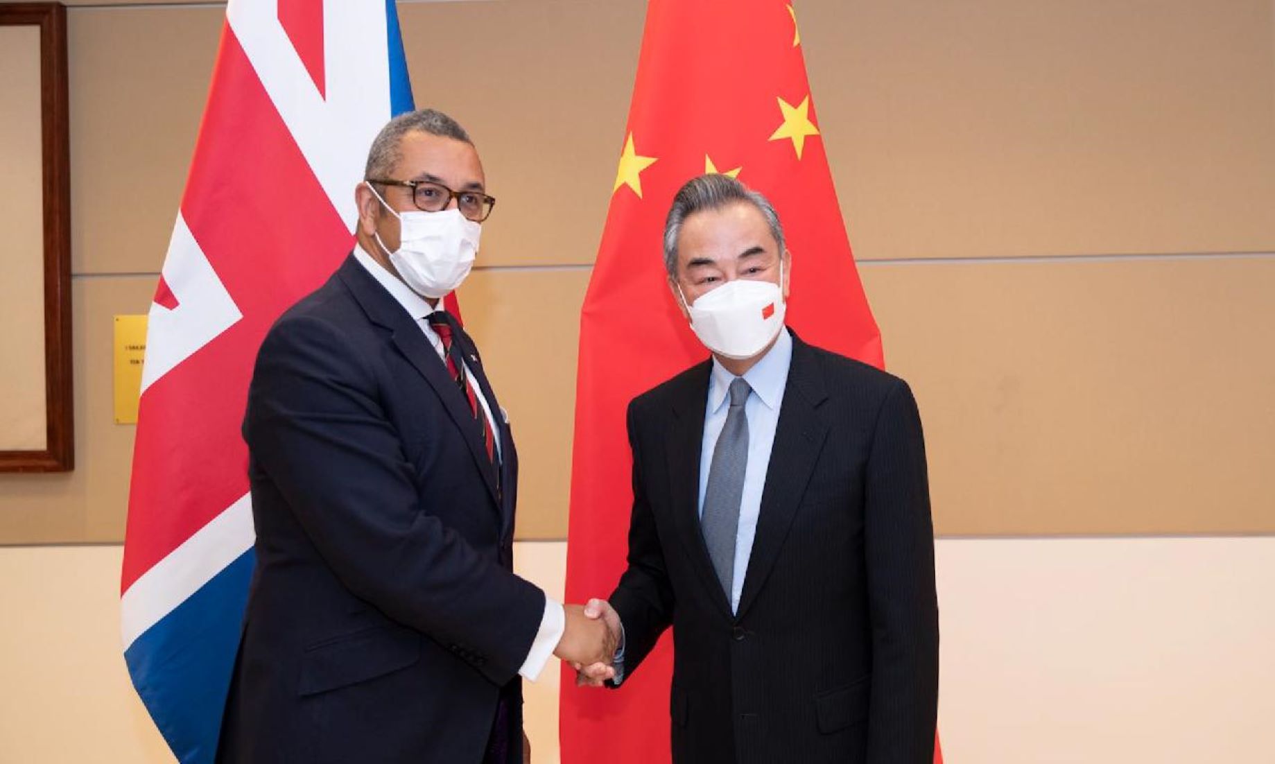 Chinese FM Met Britain’s Foreign Secretary On Sidelines Of UNGA Session