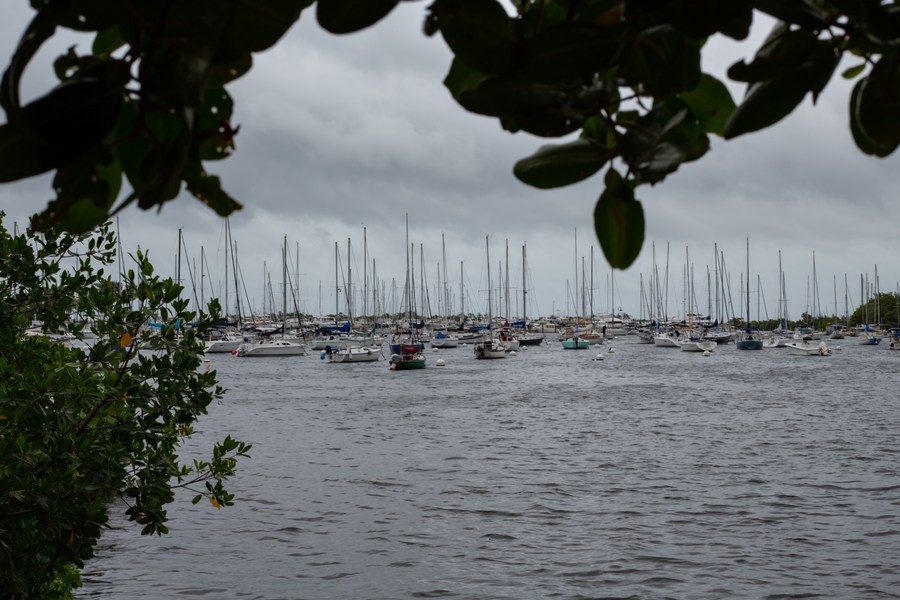 US Coast Guard searching for 23 migrants after vessel sinks off Florida coast amid Hurricane Ian