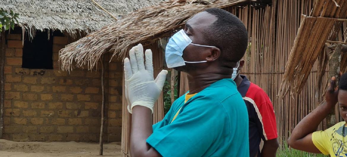 Democratic Republic of the Congo Ebola outbreak declared over, Uganda boosts response