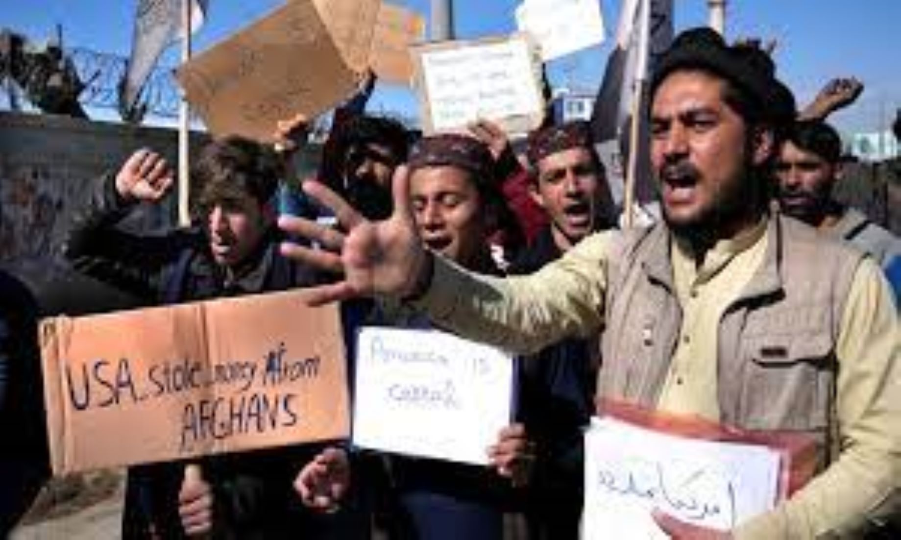 Afghans Took To The Streets To Protest Against U.S. Decision On Afghanistan’s Assets