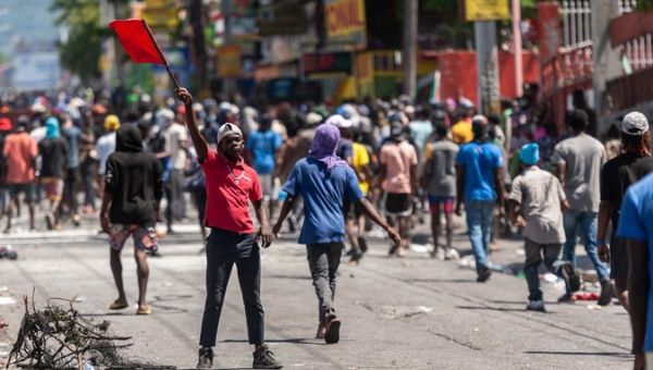 Looting in Haiti on 5th day of protests over fuel increases