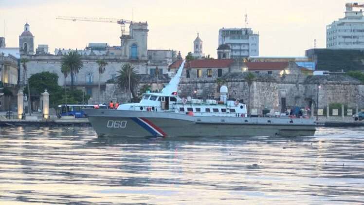 Five Cubans dead after speedboat heading to US crashes with Cuban border guard; 18 others rescued