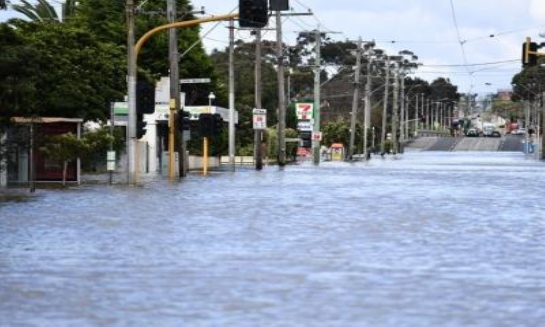 Floods Hurt Australian GDP Growth Forecast, Push Up Vegetable Prices