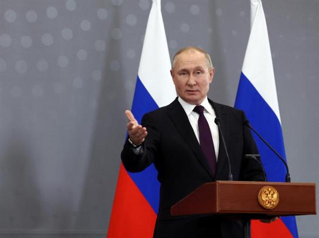 Russia-Ukraine conflict: Pres Putin decrees martial law in new Russian regions