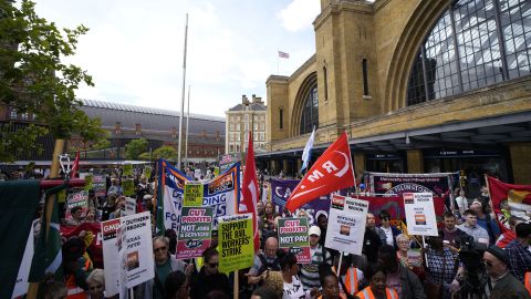 Strikes sweep across UK, as high inflation heats up pay disputes