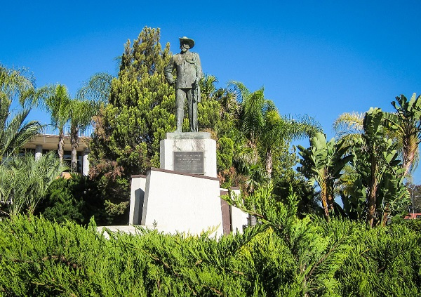 Finally, statue of German colonial officer in Namibia removed