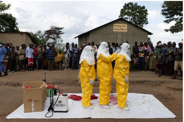 Uganda extends quarantine in Ebola epicentre for 21 days