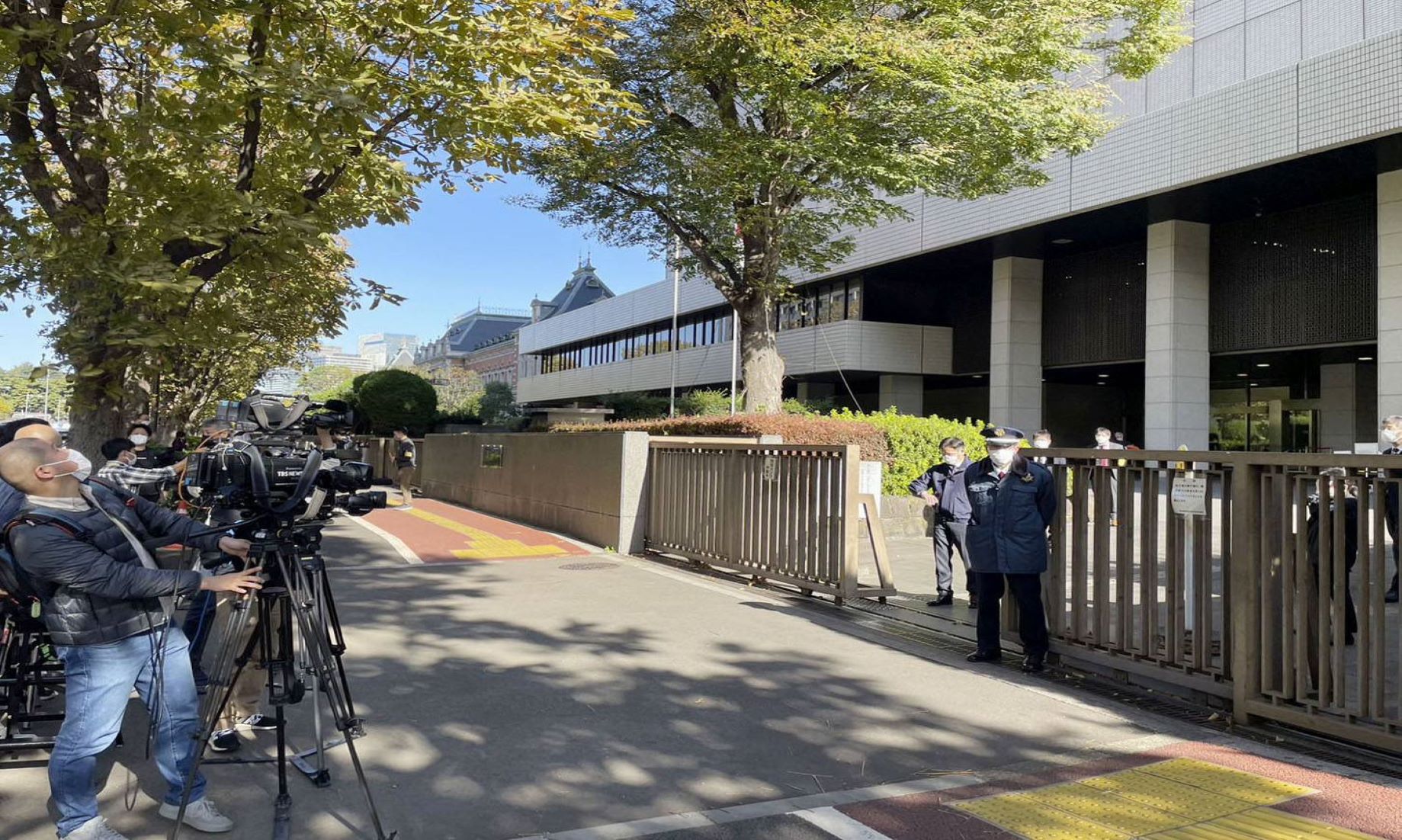 Tokyo Courts Evacuated, Trials Rescheduled After Bomb Threats