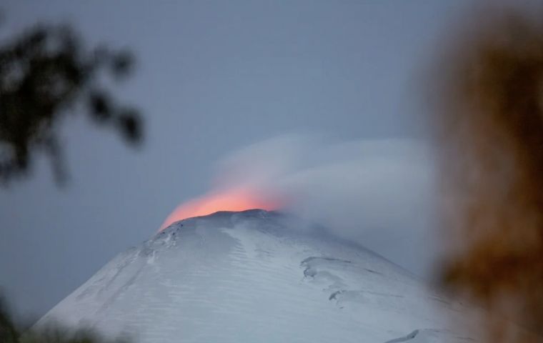 Yellow Alert decreed in Chile over increasing volcanic activity