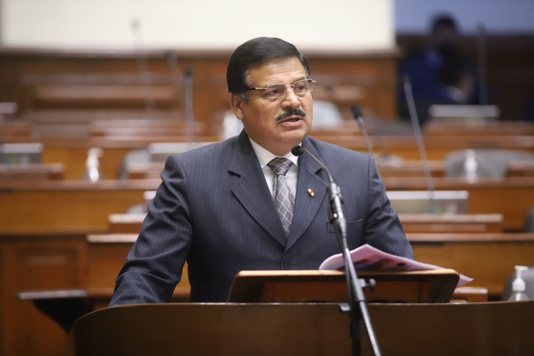 Peru: Defense Minister tenders resignation