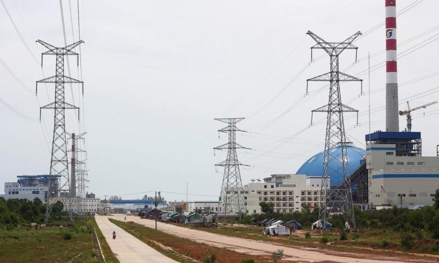 Chinese-Invested Largest Power Generation Project In Cambodia Launched Operation