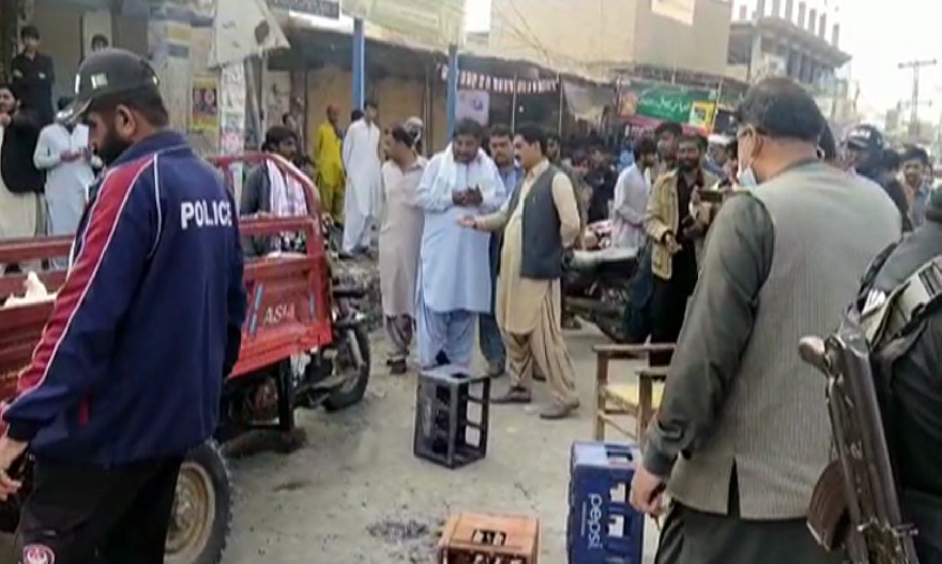 Four Injured In Hand Grenade Attack Near Police Station In SW Pakistan