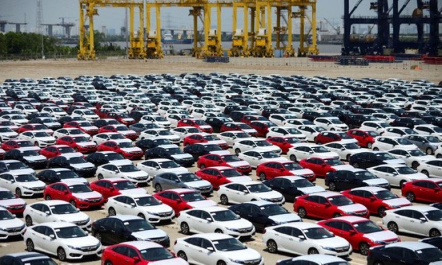 Vietnam’s Automobile Imports Up 13.8 Percent In 11 Months