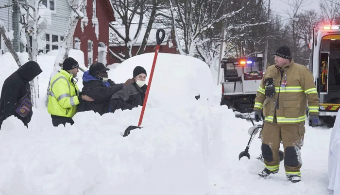 US: Deadly blizzard leaves more than 60 dead across US