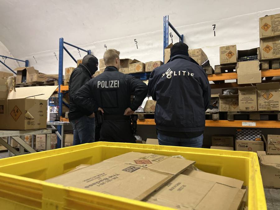 German, Dutch seize 250 tonnes of illegal heavy fireworks