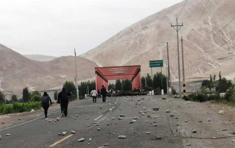 Peru crisis: Curfew decreed in 15 provinces as unrest mounts