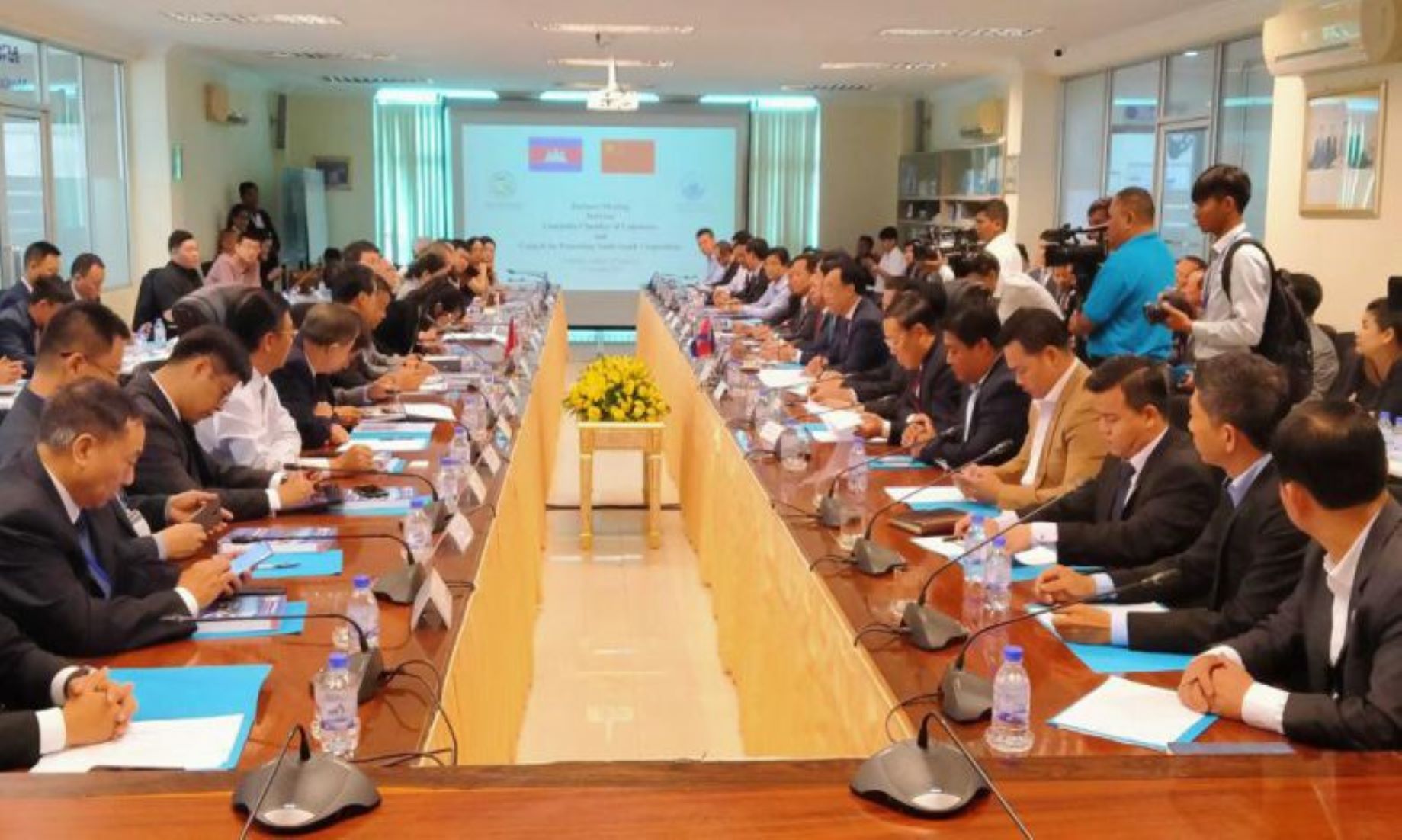 Cambodian, Chinese Business Executives Met To Explore Trade, Investment Opportunities