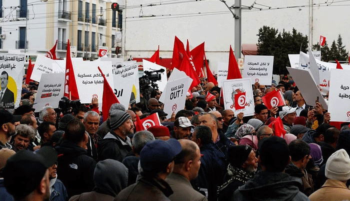 Tunisia: Thousands rally against President Saied