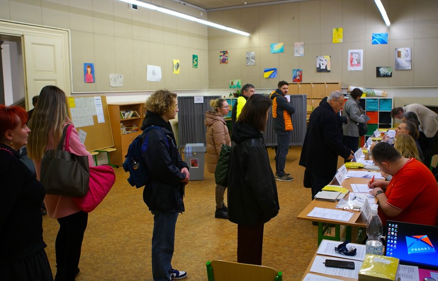 Pavel, Babis head to 2nd round in Czech presidential race