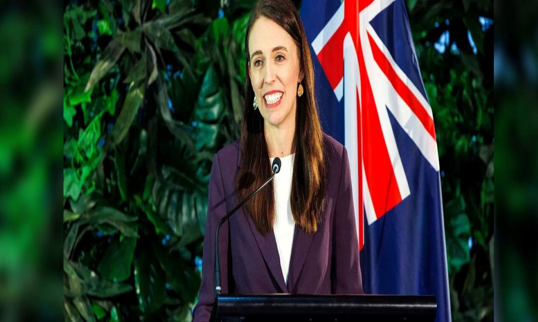 New Zealand PM To Resign Next Month