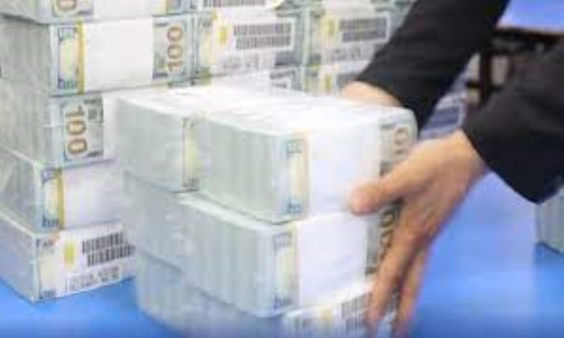 New Aid Package Of 40 Million USD In Cash, Reached Afghanistan