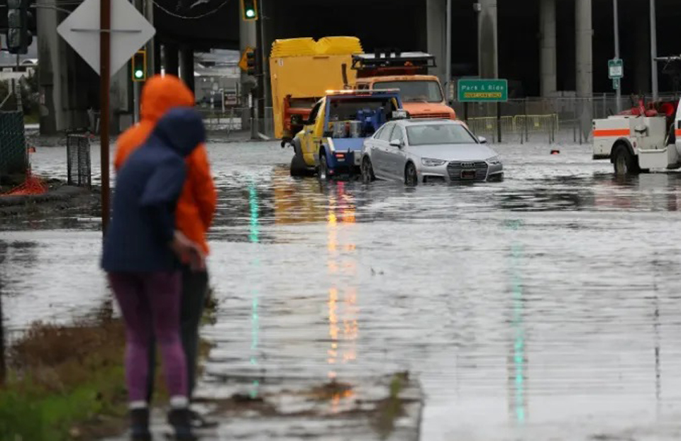 Update: Bomb cyclone smashes into California