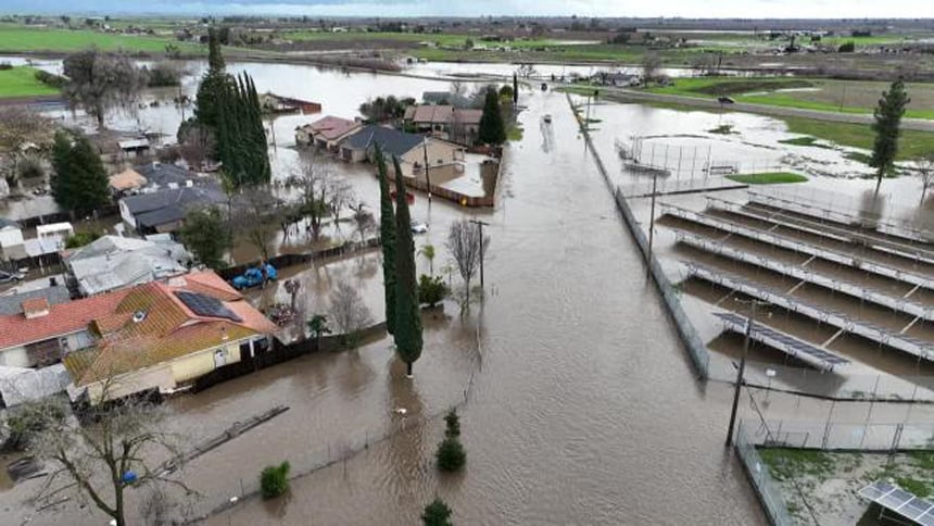 ‘Disastrous’ flood warning in California as another storm hits