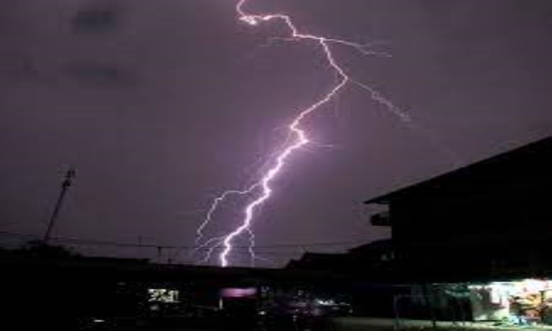 Lightning Strikes Killed 63 In Cambodia Last Year, Down 24 Percent