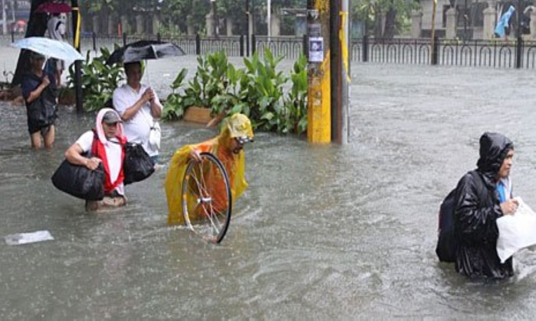 Weather Bureau Warned Of Heavy Rain, Flooding In Philippines