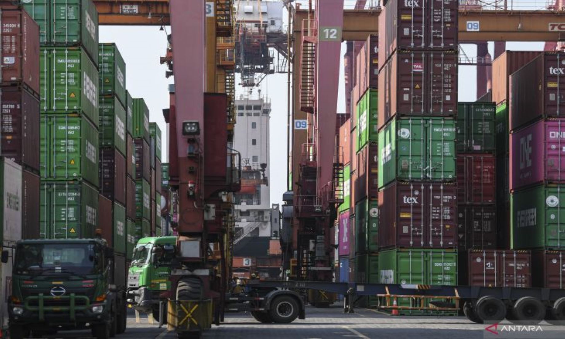 Indonesia’s Trade Balance Recorded Surplus In Jan