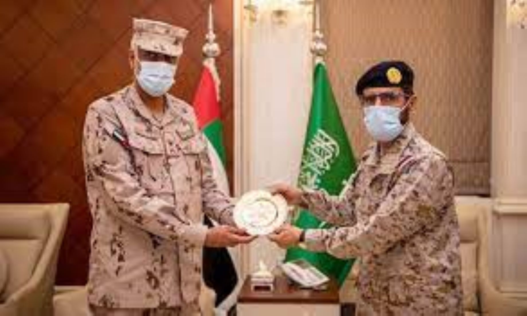 Yemen’s Defence Minister, Saudi-Led Coalition Discuss Combat Readiness Of Pro-Gov’t Troops