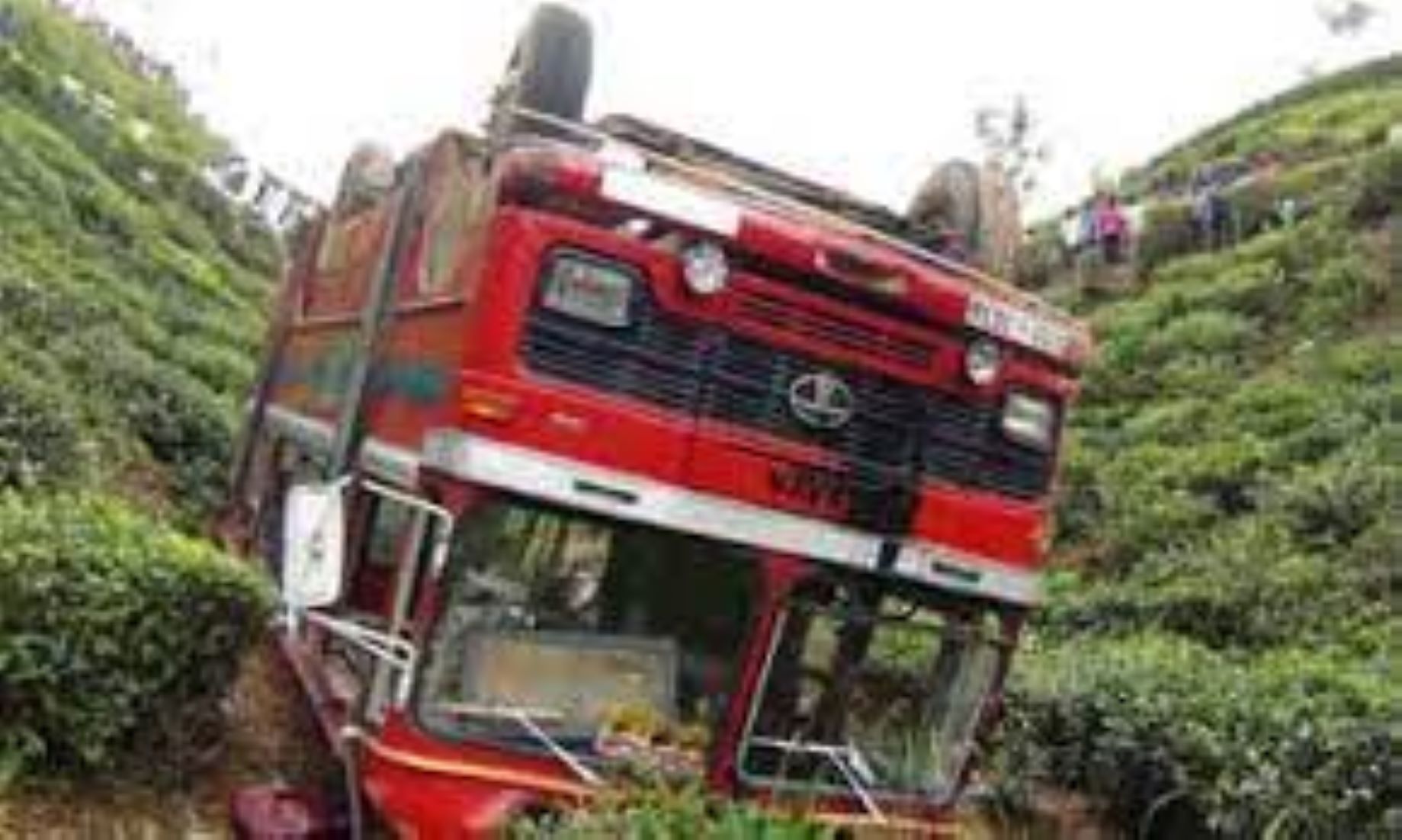 25 Injured In Bus Accident In Central Sri Lanka