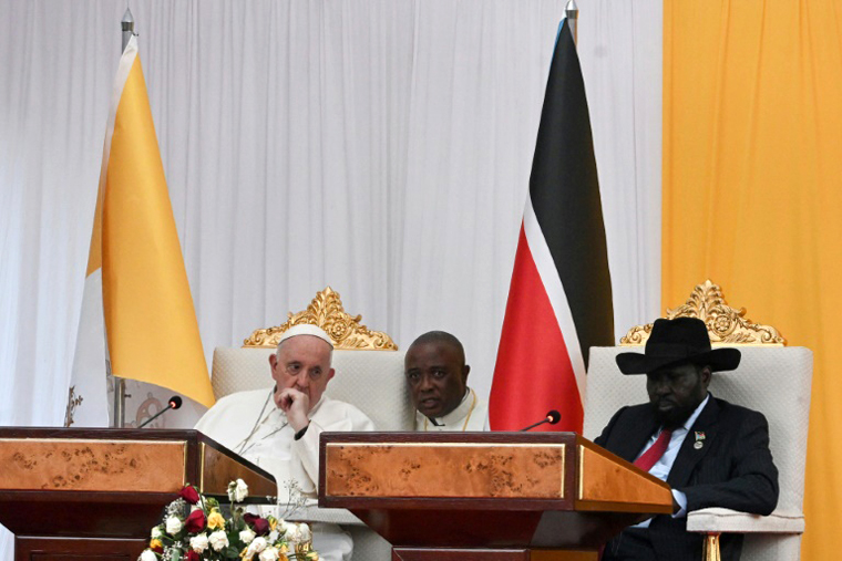 Pope meets war victims on South Sudan peace pilgrimage