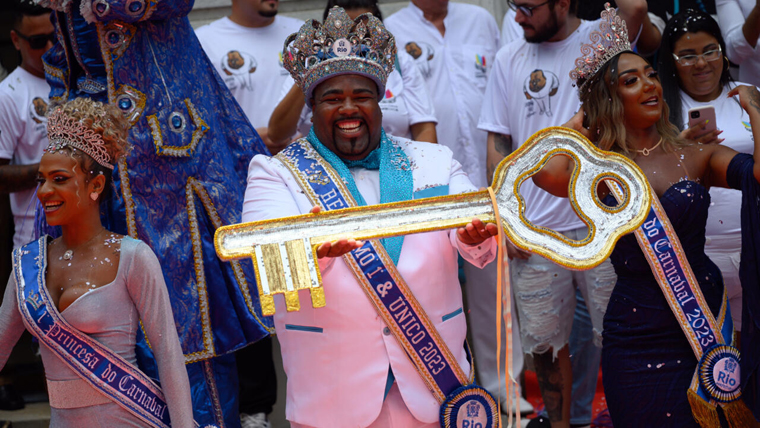 Brazil: Rio holds first all-out carnival since Covid