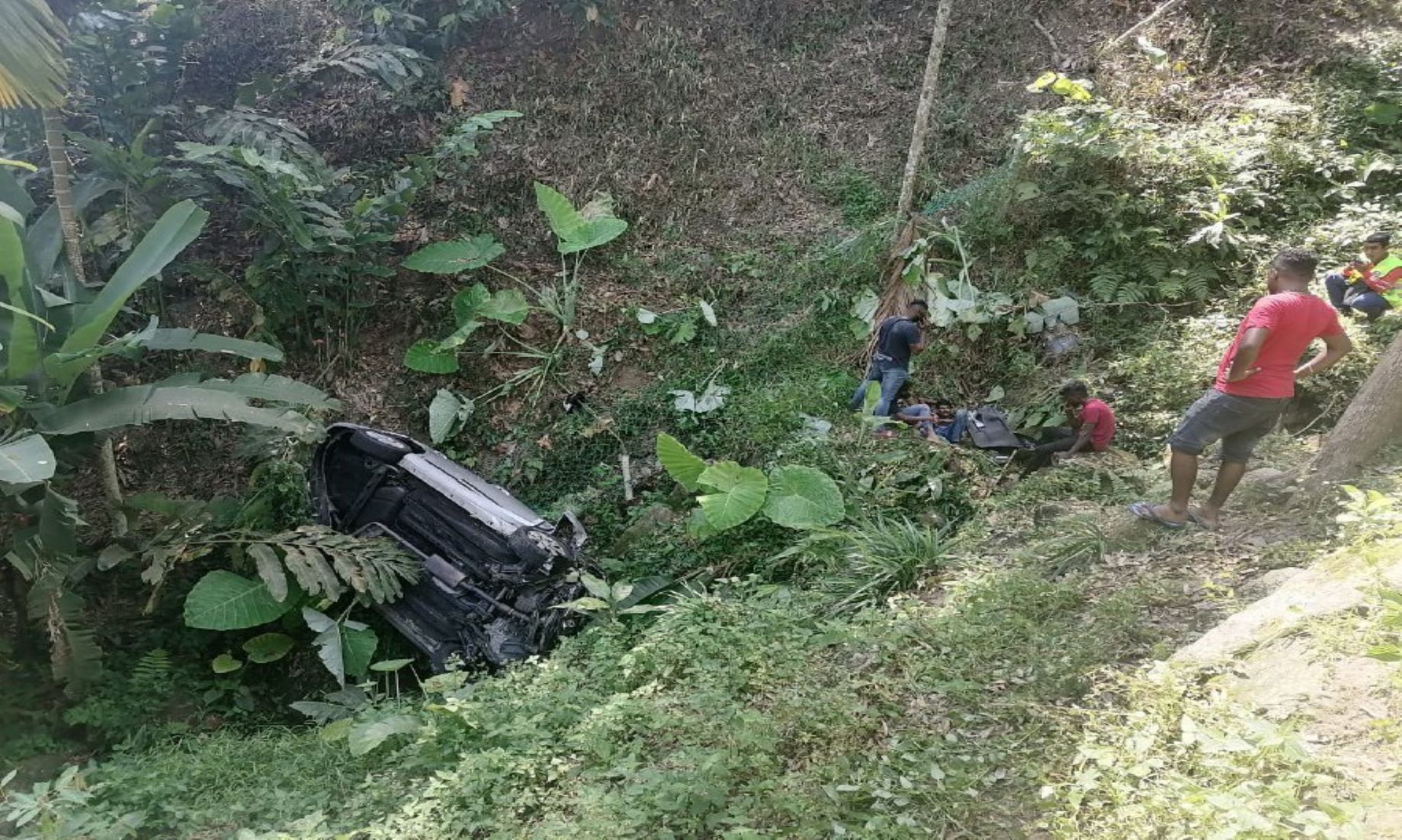 Five Killed, Seven Injured After Car Plunged Into Ravine In Eastern Myanmar