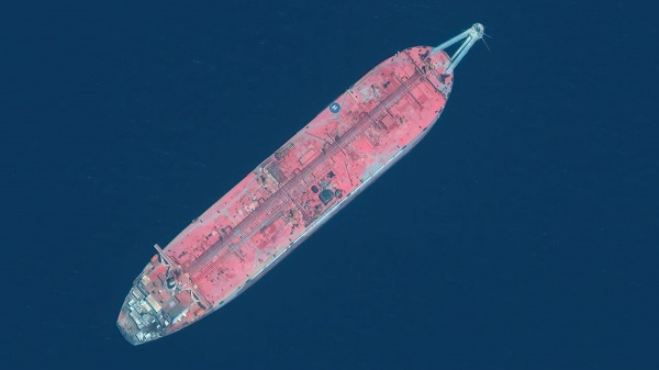 UN reveals plan to salvage oil from stricken supertanker