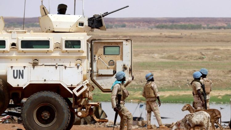 Senegal pays tribute to 3 peacekeepers killed in Mali