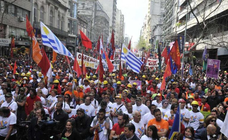 Uruguayan unions get ready for strike against pension reform