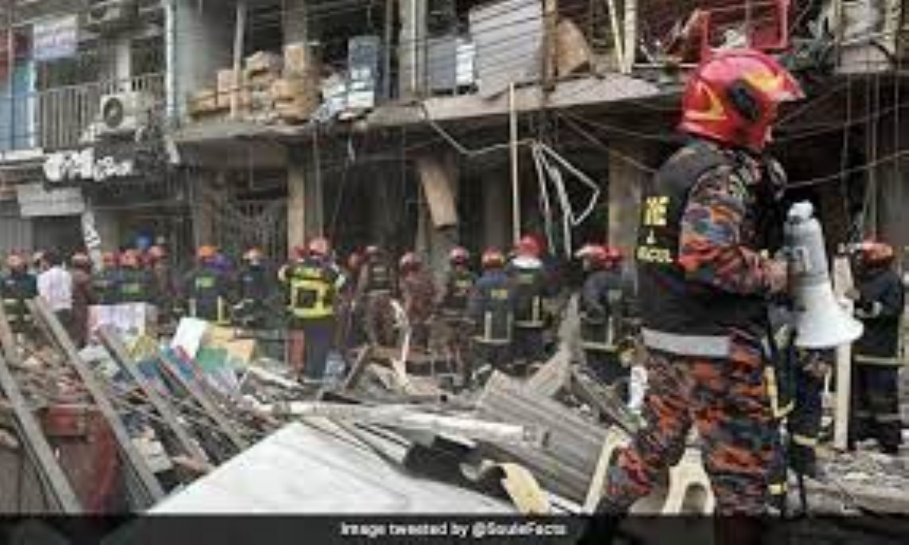 17 Killed, Over 100 Injured In Fire In Bangladeshi Capital