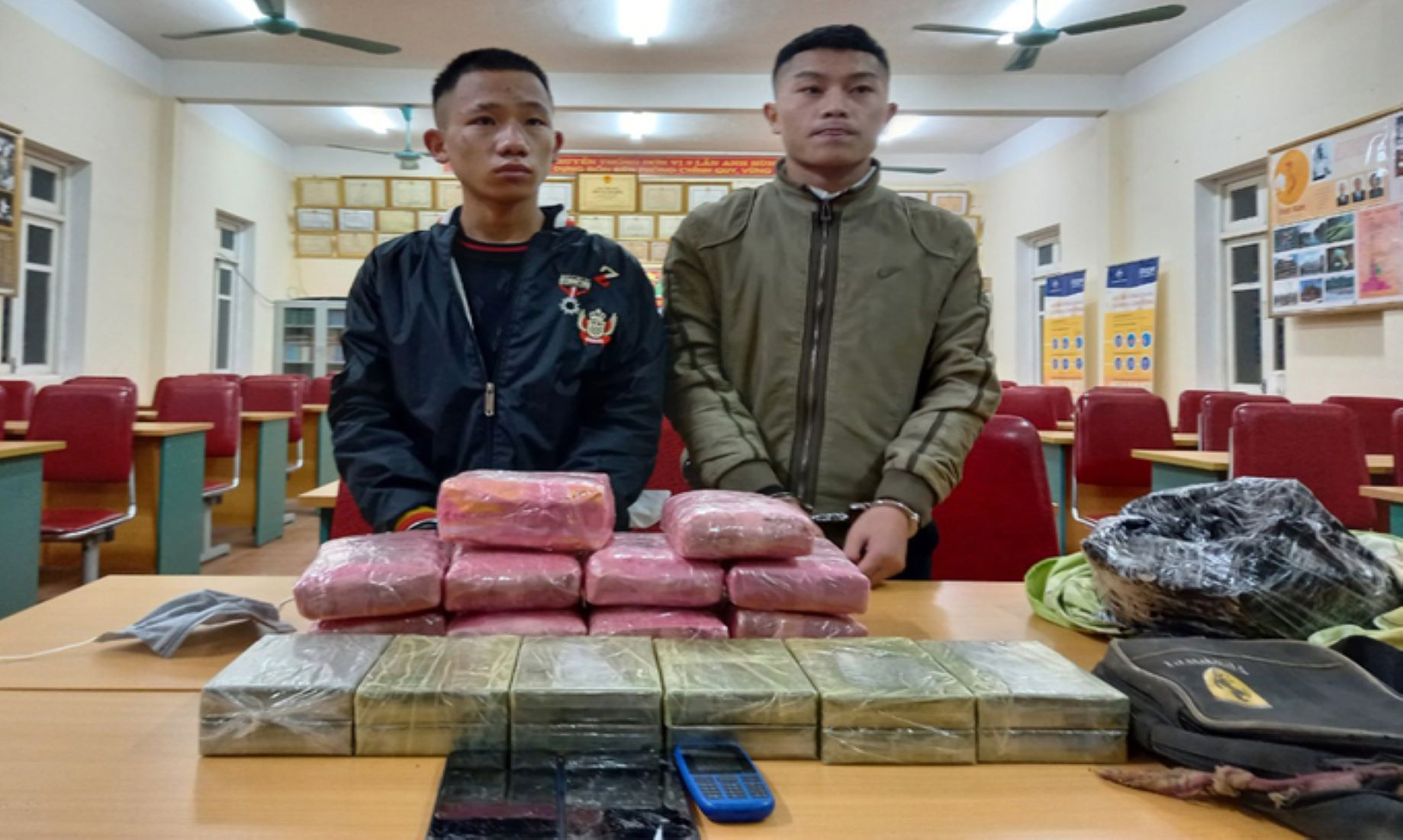 Two Arrested For Trafficking Over 18 Kg Drugs To Vietnam