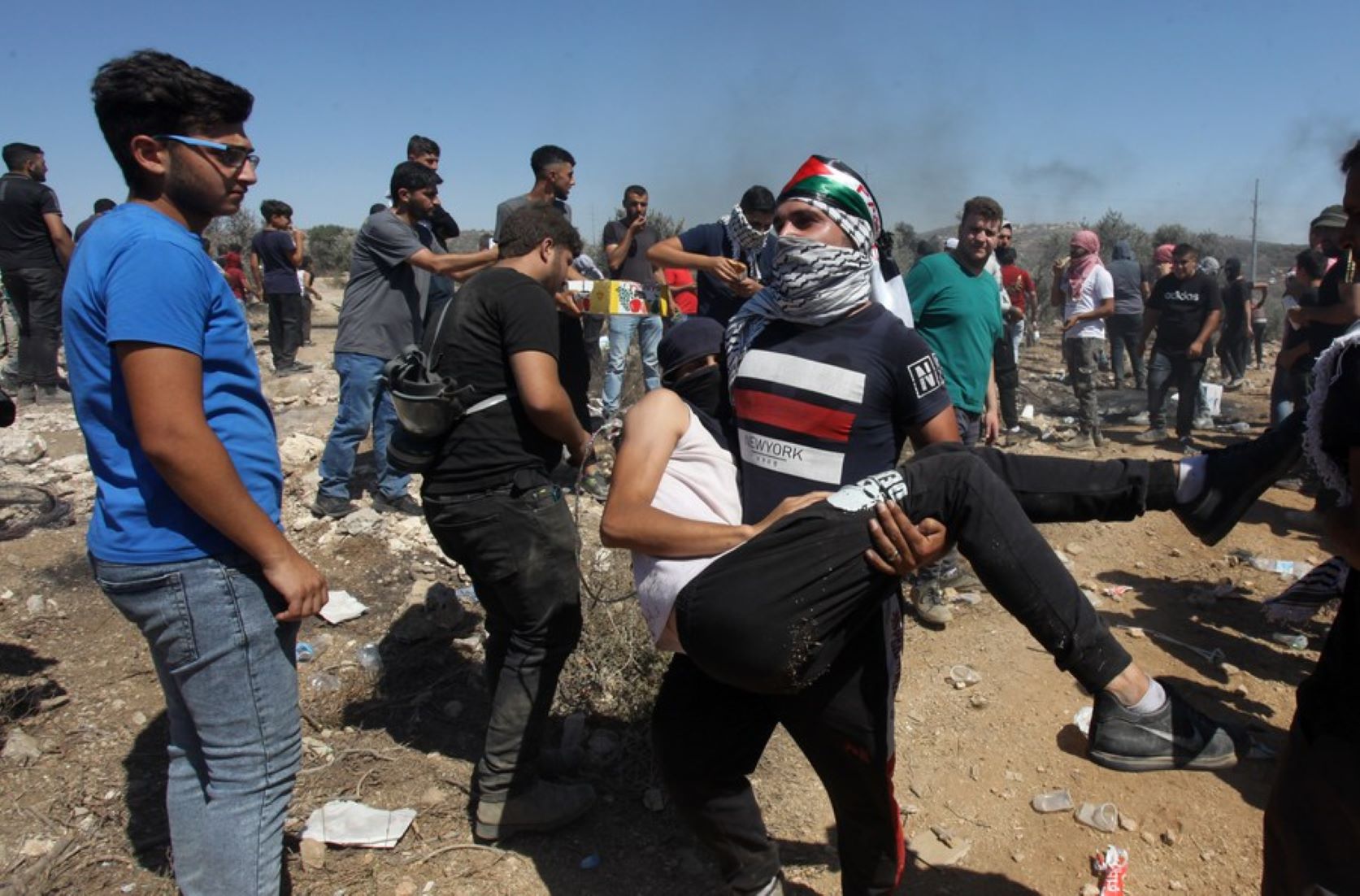 Hundreds Of Palestinians Injured During Clashes With Israeli Soldiers In West Bank: Medics