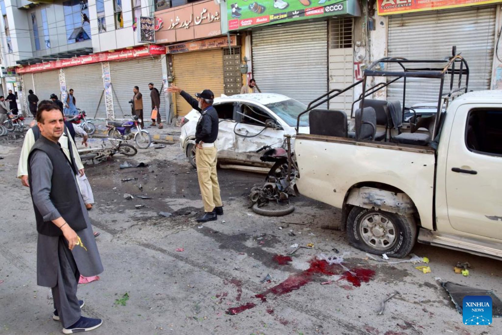 Two Policemen Among Four Killed, 15 Injured In Blast In SW Pakistan