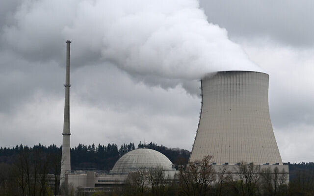 Germany ends nuclear era as last reactors power down