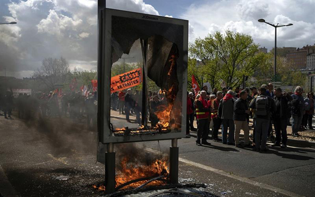 French pensions protest turnout falls to 380,000 nationwide: ministry